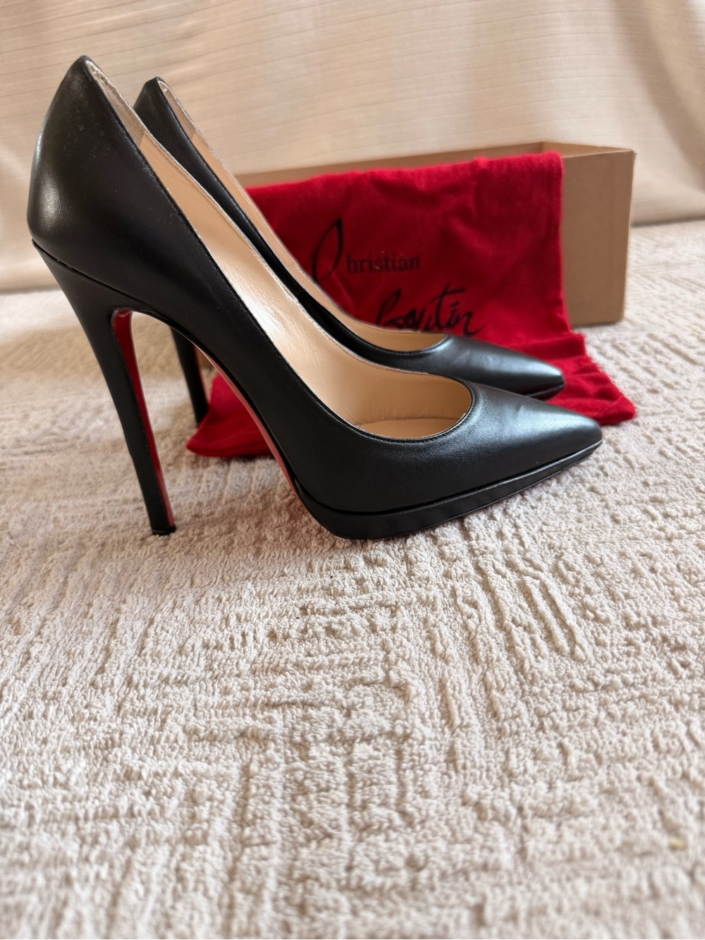 Christian Louboutin Black Leather Pointed Toe Pumps with Red Soles - Picture 2 of 4